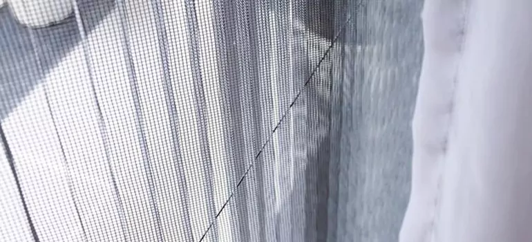 Fixing Screen Window Mesh in Navarre, FL