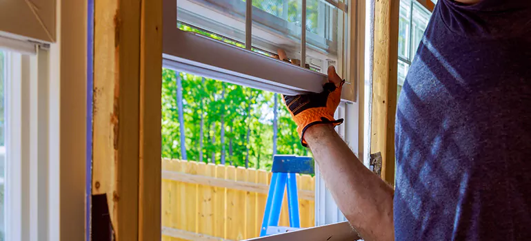 >Bay Window Curtain Rail Track in Navarre, FL