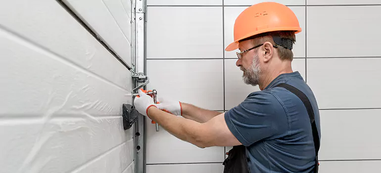 Garage Door Repair in Navarre